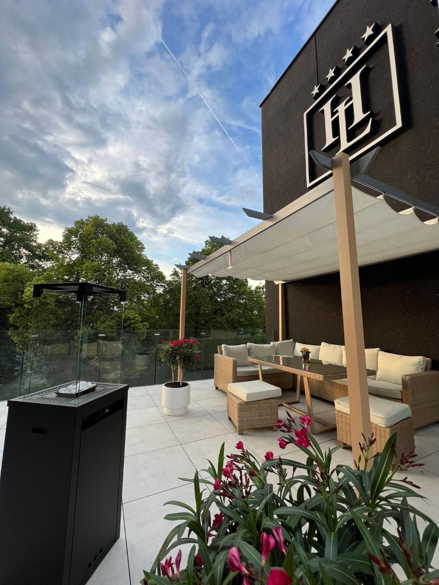 Hotel Lantier Wellness & Spa بيتوم المظهر الخارجي الصورة