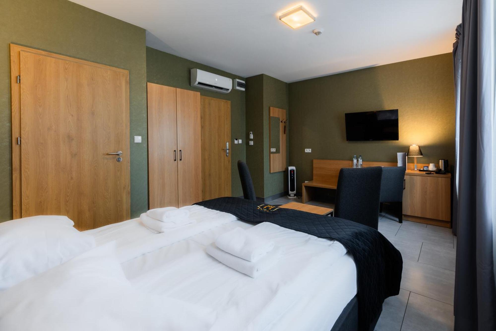 Hotel Lantier Wellness & Spa بيتوم المظهر الخارجي الصورة